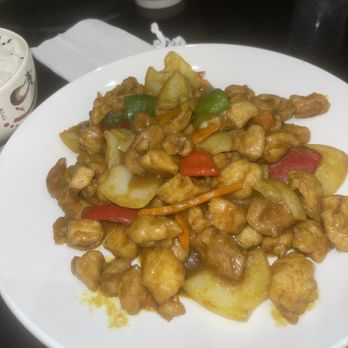 Sizzle - Dumpling & Authentic Chinese Cuisine - Chicken Curry Chicken with Rice - Ramen Near Me - Matthews, North Carolina