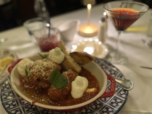 Maggiano's Little Italy by null