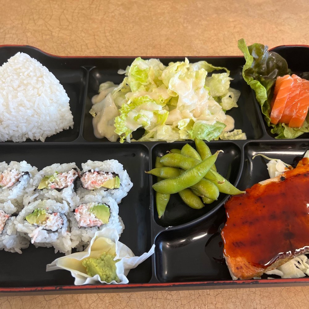 BullsHead Express - a tray of food with rice, meat, and vegetables - Burgers Near Me - Burlingame, California