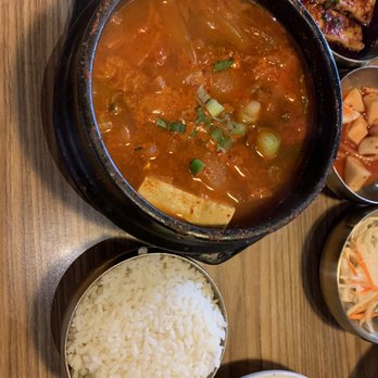 Ahjoomah's Apron - Kimchi jigae - Korean Near Me - Chicago, Illinois