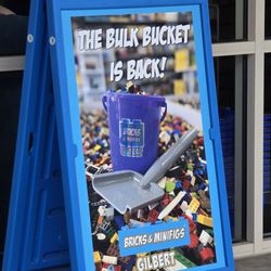 Bricks & Minifigs - Time to fill the buckets