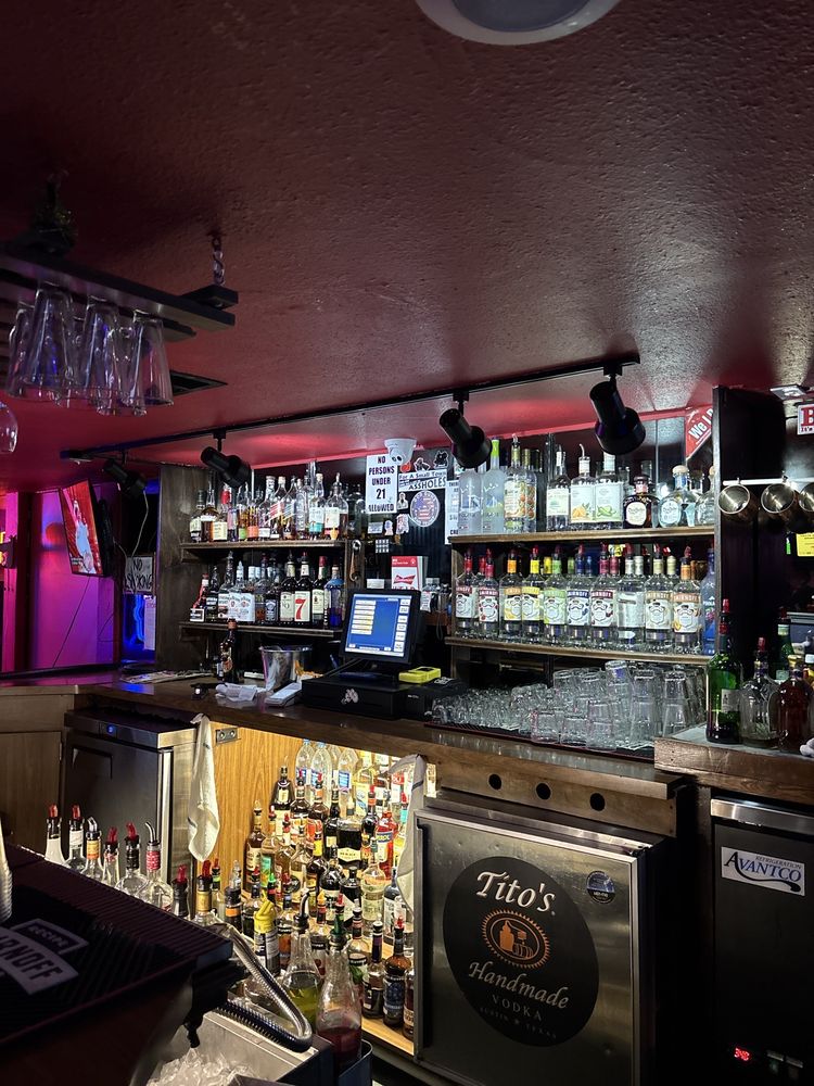 Lone Oak Lounge Logo