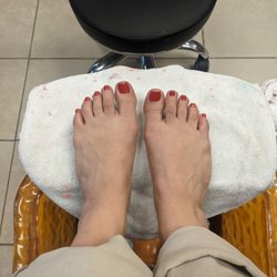 Modern Nails_Heath