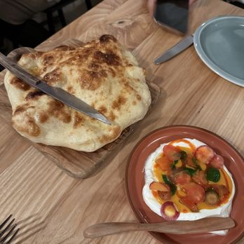 Lola's - New American Near Me - New York, New York