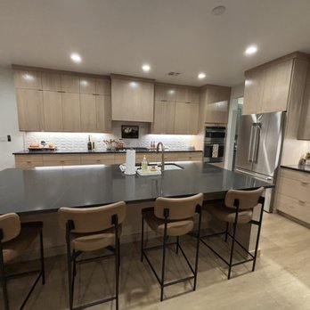 Natures Touch - Nothing better than bringing out the natural beauty of a gorgeous luxury kitchen. Grateful to care for homes like this. - Home Cleaning Near Me - St George, Utah Natures Touch - Nothing better than bringing out the natural beauty of a gorgeous luxury kitchen. Grateful to care for homes like this. - Home Cleaning Near Me - St George, Utah