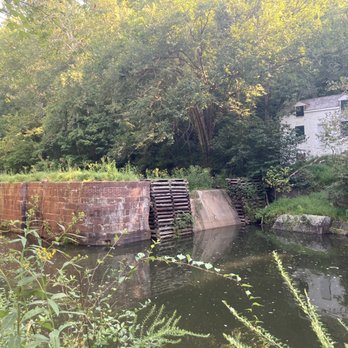 Billy Goat Trail - Section  A - One of the locks along the C&O canal. - Parks Near Me - Potomac, Maryland