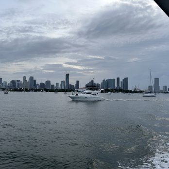 Bayride Tours - Boat Charters Near Me - Miami, Florida Bayride Tours - Boat Charters Near Me - Miami, Florida