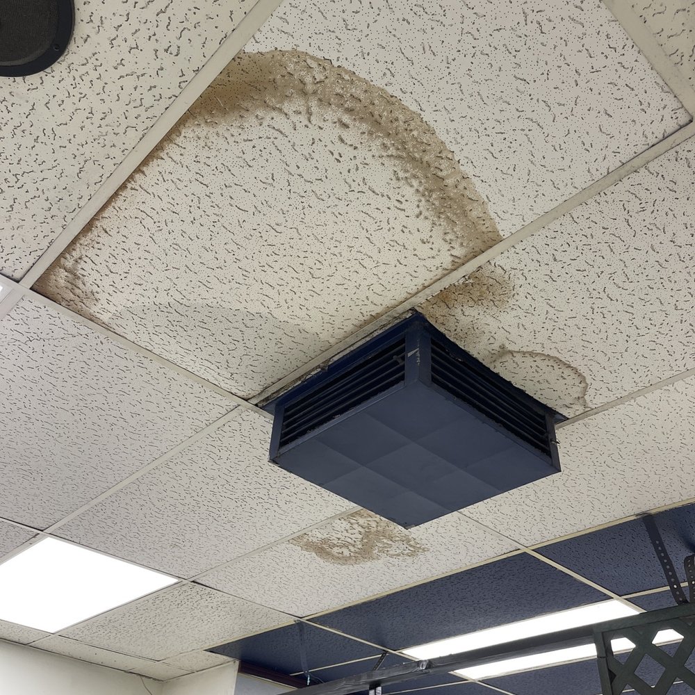 Central Point Laundromat - Water leak? - Laundromat Near Me - Central Point, Oregon Central Point Laundromat - Water leak? - Laundromat Near Me - Central Point, Oregon