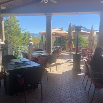 Belle Fiore Winery - Wine Tours Near Me - Ashland, Oregon Belle Fiore Winery - Wine Tours Near Me - Ashland, Oregon