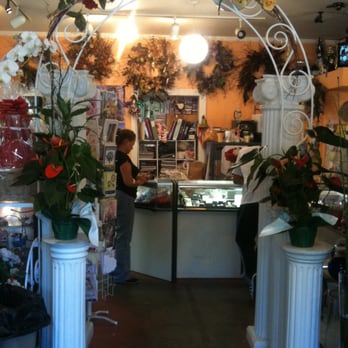 LV Flowers - this is how the store looks inside - Florists Near Me - Cotati, California