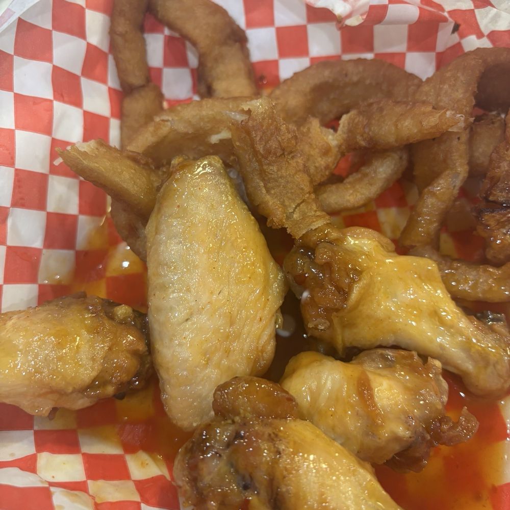 Wings & patty - Spicy honey Wings Only (Bone-in) with onions rings - American Near Me - Oklahoma City, Oklahoma Wings & patty - Spicy honey Wings Only (Bone-in) with onions rings - American Near Me - Oklahoma City, Oklahoma