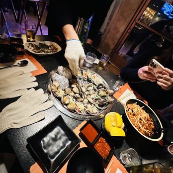 Burnin' Shell - Staff cook for you. - Seafood Near Me - Los Angeles, California Burnin' Shell - Staff cook for you. - Seafood Near Me - Los Angeles, California