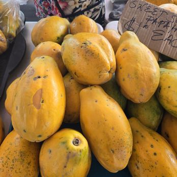 Hilo Farmer's Market - Papaya - Farmers Market Near Me - Hilo, Hawaii Hilo Farmer's Market - Papaya - Farmers Market Near Me - Hilo, Hawaii