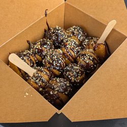Yaya’s Cafe & Loukoumades - Nuts for Balls