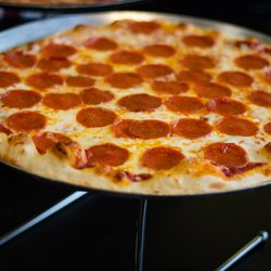 Crazy For Pizza - Pepperoni pizza NY style thin crust