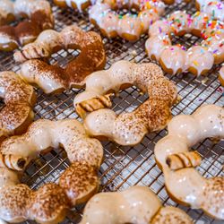 Mochinut - Rochester - Mochi donuts