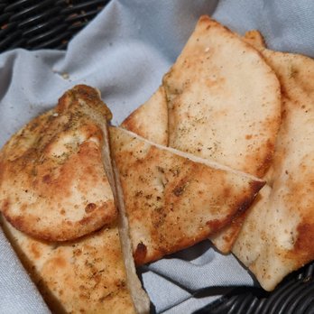 Aba - Complimentary pita bread - addicting - Mediterranean Near Me - Chicago, Illinois