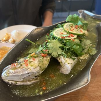 Fish Cheeks - Steamed fish - Seafood Near Me - New York, New York Fish Cheeks - Steamed fish - Seafood Near Me - New York, New York