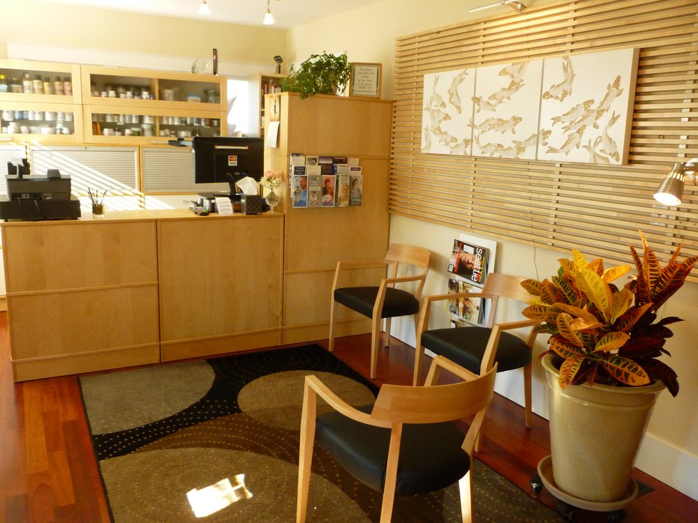 ALIVE & WELL ACUPUNCTURE & NATUROPATHY Updated August 2024 321 E