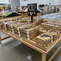 BJ's Wholesale Club - Baked goods