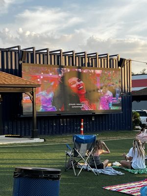 9 Mile Garden by null