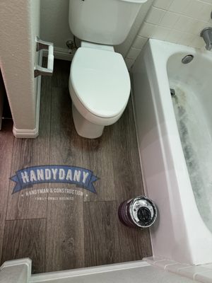 HandyDany - Floor Repair and New Laminate Installation After Water Damage - We completed a floor repair and installed new laminate after the surface was damaged by water. The HandyDany team quickly addressed the issue, replacing the damaged areas and installing new laminate, giving the room a fresh and updated look. We always ensure the highest quality of work to meet your expectations.
Need floor repairs? Contact HandyDany for a professional solution! HandyDany - Floor Repair and New Laminate Installation After Water Damage - We completed a floor repair and installed new laminate after the surface was damaged by water. The HandyDany team quickly addressed the issue, replacing the damaged areas and installing new laminate, giving the room a fresh and updated look. We always ensure the highest quality of work to meet your expectations.
Need floor repairs? Contact HandyDany for a professional solution!