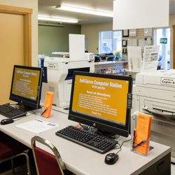 Printonyx - Self-serve computers right next to self-serve printers/copiers/scanners.
