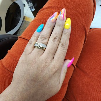 KeKe's Nail Salon - Nail Salons Near Me - Chicago, Illinois KeKe's Nail Salon - Nail Salons Near Me - Chicago, Illinois