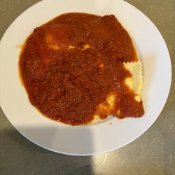 Villa Sorrento - Smothered in sauce cheese ravioli