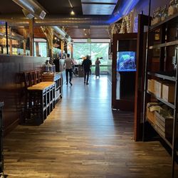 Boneyard Saloon & Kitchen