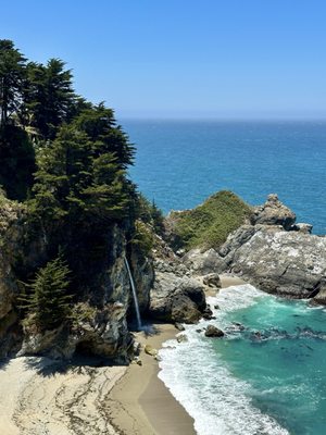 Julia Pfeiffer Burns State Park by null