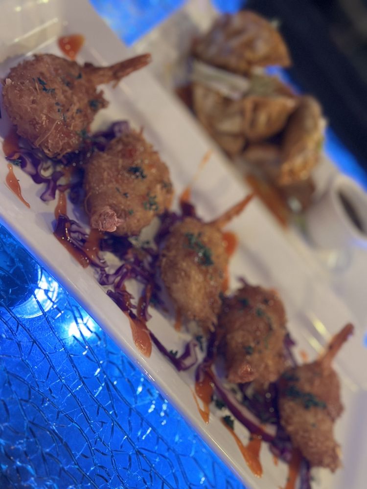 Social spots from AVE on the Mile