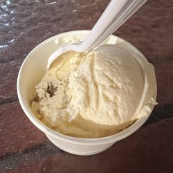 Carmella's Ice Creamery & Sandwich Shop - Vanilla peanut butter