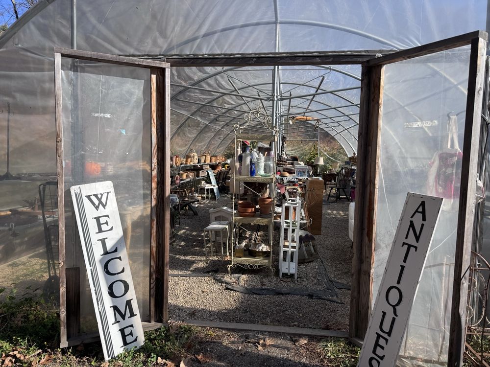 Blue Gate Bakery Logo