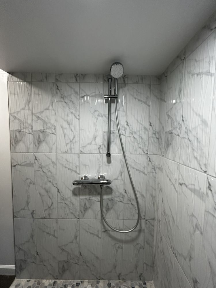 Slide of Pro Workers Construction