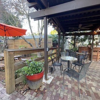 Tree House Cafe - Outside patio area - Cafes Near Me - West Sacramento, California Tree House Cafe - Outside patio area - Cafes Near Me - West Sacramento, California