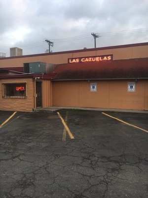 Las Cazuelas by null