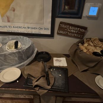 The Common Man Restaurant - Complimentary cheese and crackers while you wait. - American Near Me - Lincoln, New Hampshire The Common Man Restaurant - Complimentary cheese and crackers while you wait. - American Near Me - Lincoln, New Hampshire
