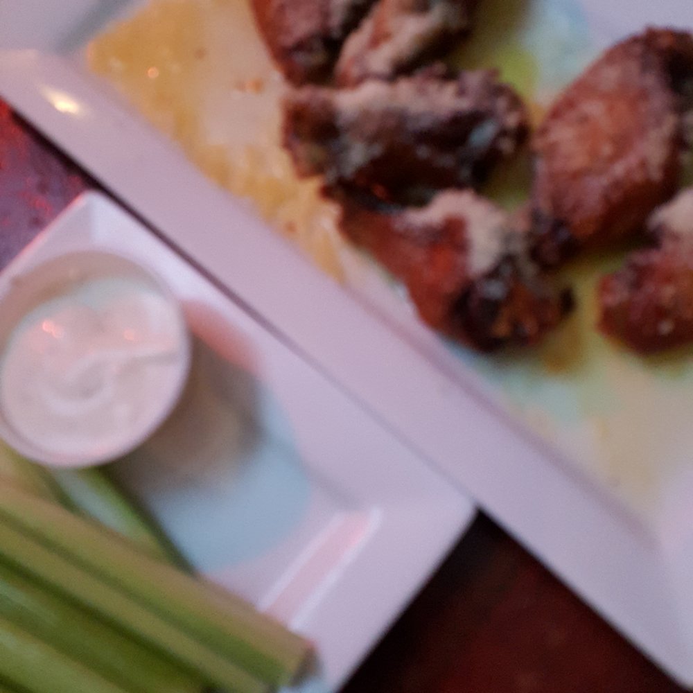 Jamison's On West Liberty - Garlic wings - Pubs Near Me - Pittsburgh, Pennsylvania