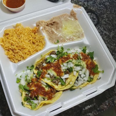 Tacos y Burritos Metro Basilica 2 Taco truck by null