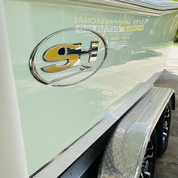 Elite Professional Mobile Detailing - Shiny boat detail - Auto Detailing Near Me Elite Professional Mobile Detailing - Shiny boat detail - Auto Detailing Near Me