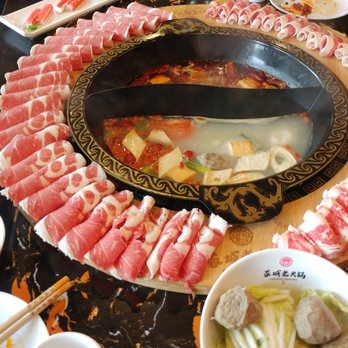 Chengdu Memory - Ring of meat around the split pot - Hot Pot Near Me - Seattle, Washington Chengdu Memory - Ring of meat around the split pot - Hot Pot Near Me - Seattle, Washington