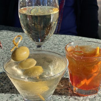 Sunset Grille - Drinks - Seafood Near Me - Norwalk, Connecticut