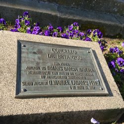 Betanzos - Gedenktafel Stadtgründer.