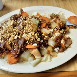Siam Hibachi - Chicken stir fry with peanut sauce.