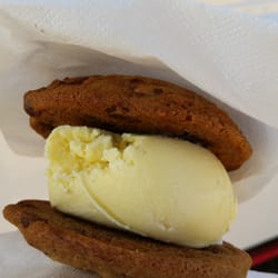 Street Treats - Chocolate chip cookie vanilla ice cream sandwich, yes it was delicious nom nom nom.