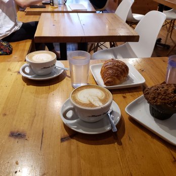 Manic Coffee - Muffins, croissant and lattes. - Coffee & Tea Near Me - Toronto, Ontario