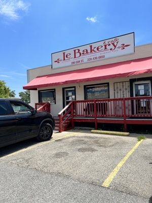 Le Bakery by null