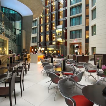 Radisson Blu - Atrium Bar - Hotels Near Me - Berlin, BE
