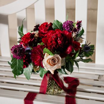 SWD Floral - Bridal bouquet - Floral Designers Near Me - Santa Ana, California SWD Floral - Bridal bouquet - Floral Designers Near Me - Santa Ana, California